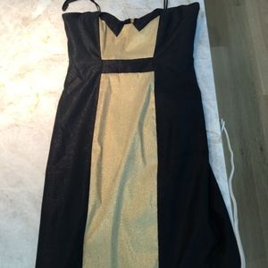 Nicole Miller Black and Gold Cocktail